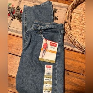 34x32 wrangler regular fit jeans. Brand new with tags on them